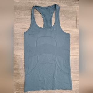 Lululemon Women's Run: Swiftly Tech Racerback Heathered Baroque Blue